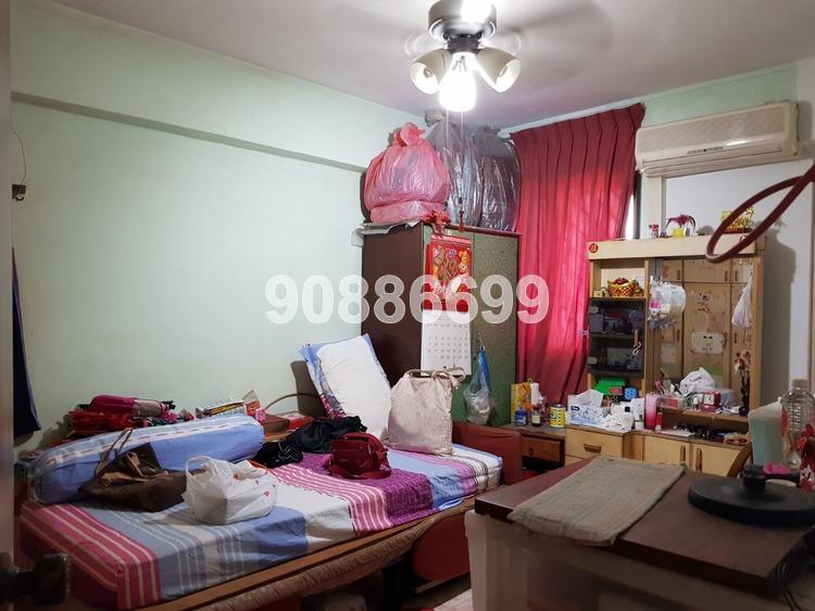 Yishun Street 72 thumbnail photo